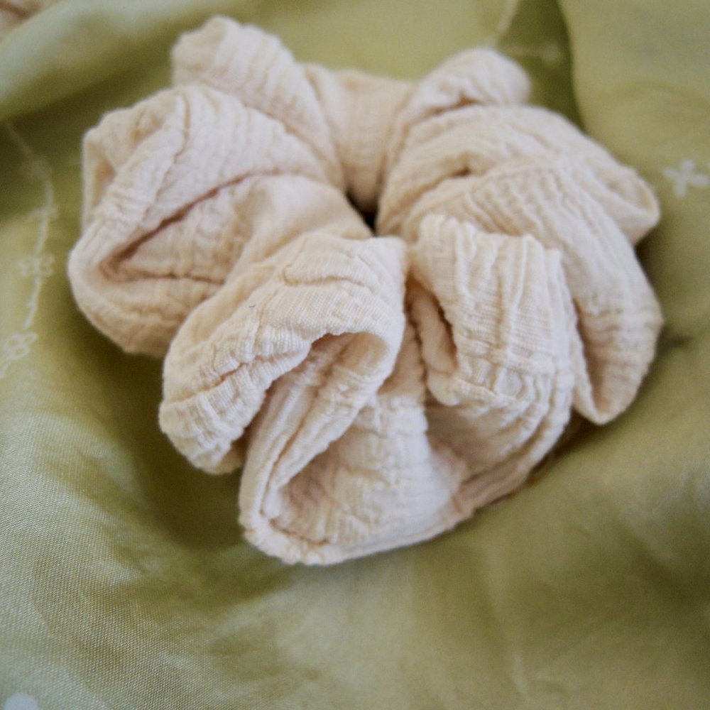 Hair Scrunchie - Picture 5 of 9